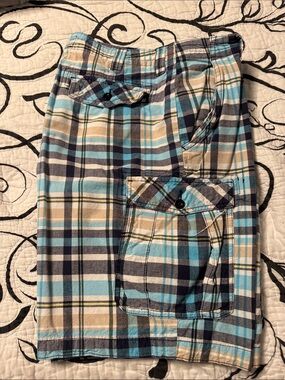 Men's Plaid Cargo Shorts in Blue & Tan